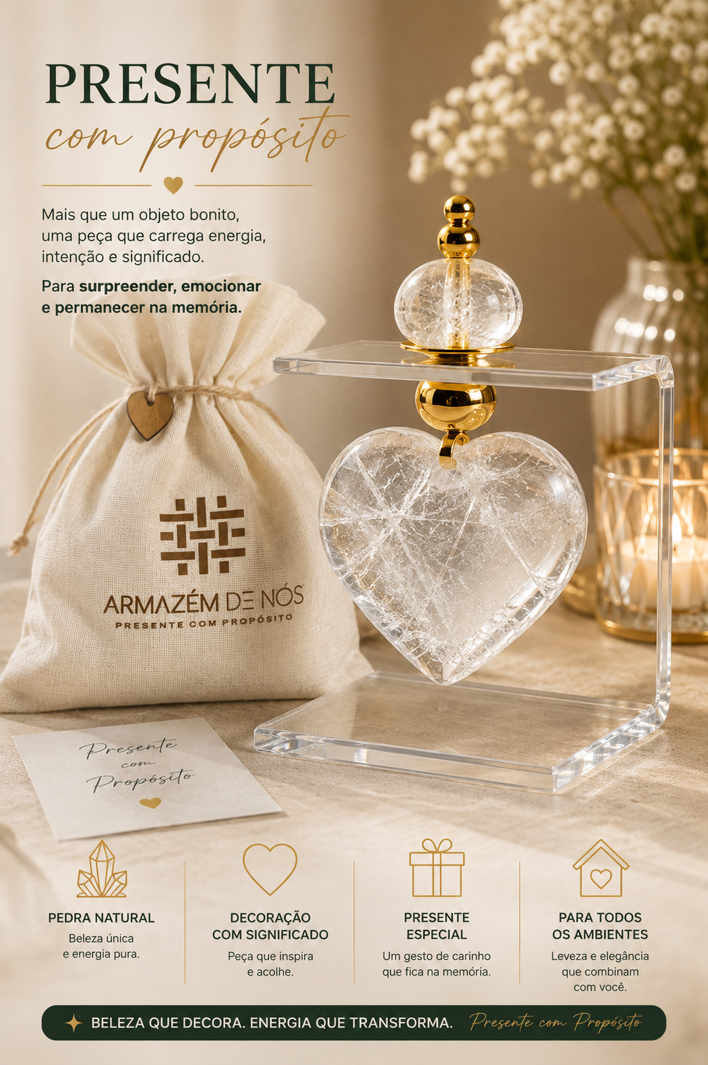 Suporte Acrílico Decorativo com Coração de Quartzo Cristal e Acabamentos Dourados -AN246